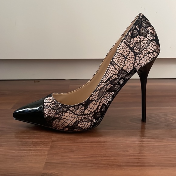 Black and Blush Lace Detail Heels - Picture 4 of 5